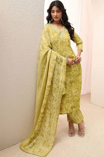 women ethnic motifs printed regular thread work kurta with trousers & with dupatta