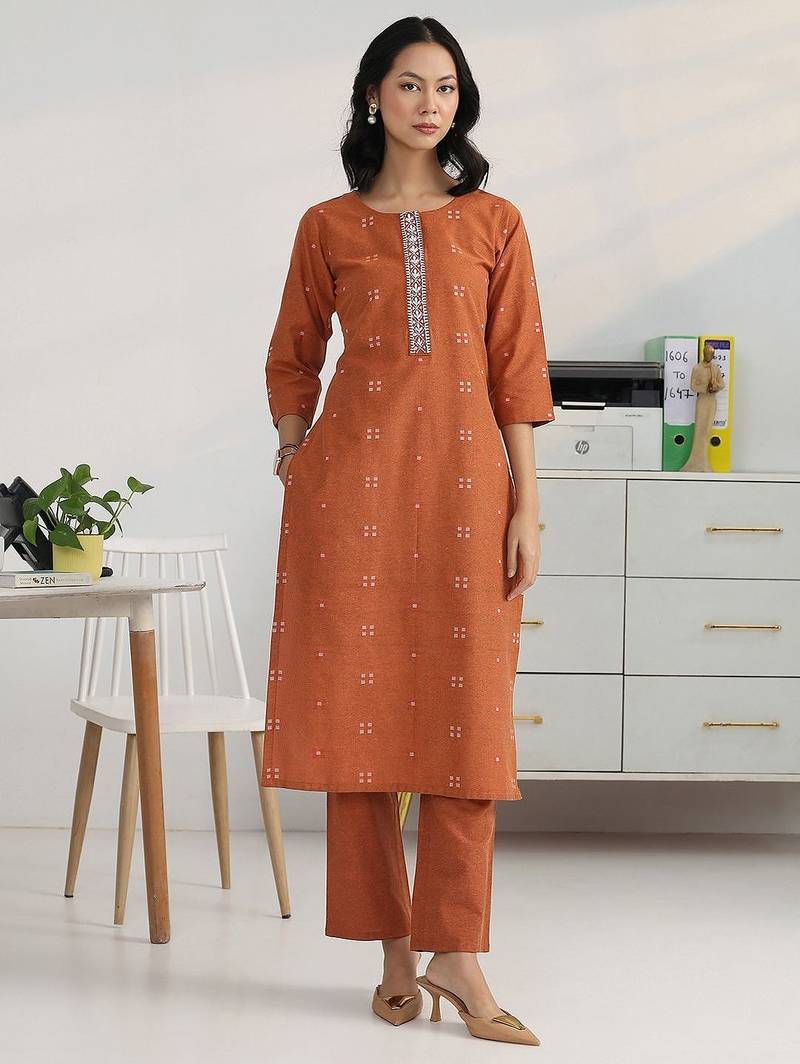 women ethnic motifs printed regular thread work kurta with trousers