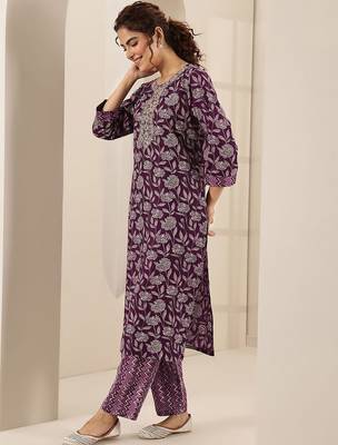 floral printed round neck mirror work straight kurta with trousers & dupatta 3