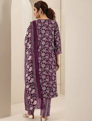 floral printed round neck mirror work straight kurta with trousers & dupatta 4