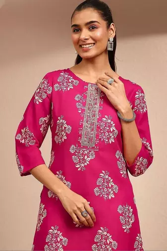 women floral printed regular thread work kurta with trousers & with dupatta