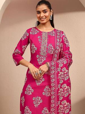women floral printed regular thread work kurta with trousers & with dupatta 6