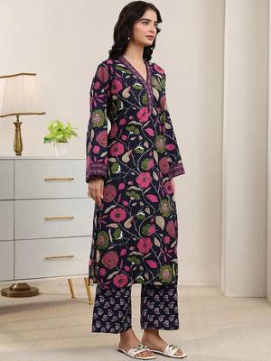 women floral printed regular kurta with palazzos 2