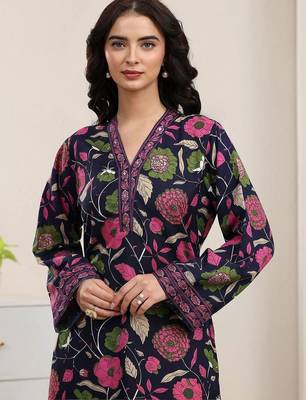 women floral printed regular kurta with palazzos 3