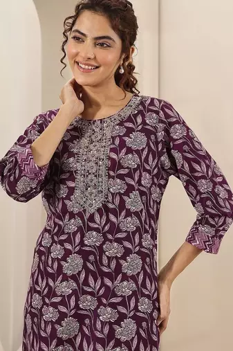 women floral printed regular thread work kurta with trousers & with dupatta