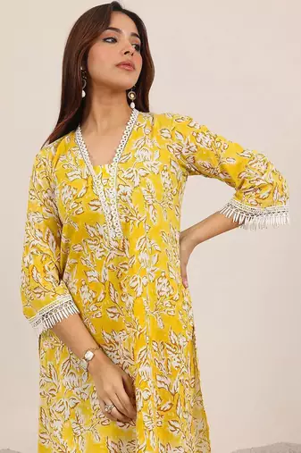floral printed v-neck a-line kurta with trousers