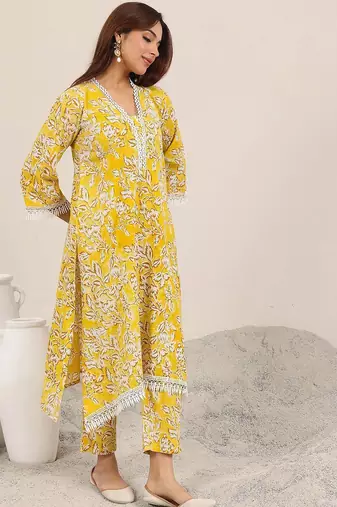 floral printed v-neck a-line kurta with trousers