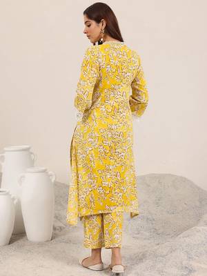 floral printed v-neck a-line kurta with trousers 5
