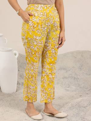 floral printed v-neck a-line kurta with trousers 7