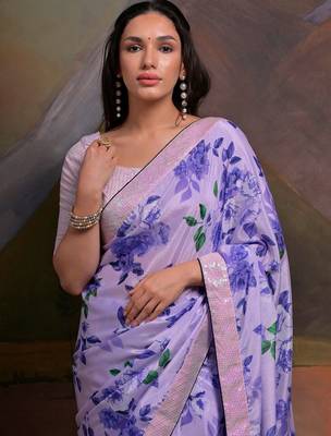 Lavender floral sequinned embellished border  chiffon saree 5