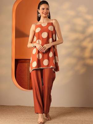 women geometric printed a-line kurti with trousers 2