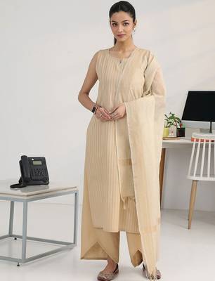 women regular kurta with palazzos & with dupatta 2