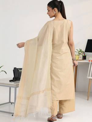 women regular kurta with palazzos & with dupatta 3