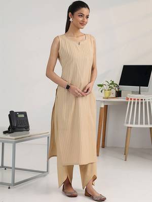 women regular kurta with palazzos & with dupatta 4
