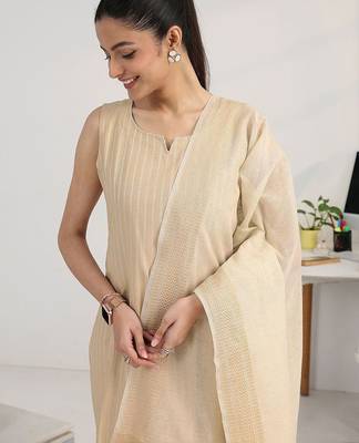 women regular kurta with palazzos & with dupatta 5