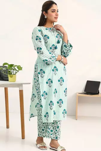 women printed regular cotton blend kurta with trousers