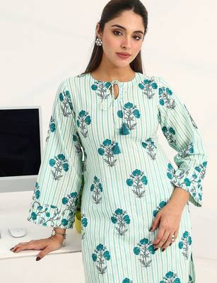 women printed regular cotton blend kurta with trousers 3