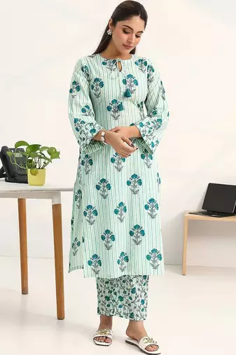 women printed regular cotton blend kurta with trousers