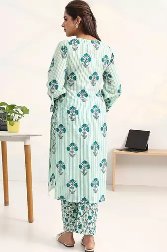 women printed regular cotton blend kurta with trousers