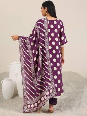 polka dot printed v-neck straight kurta with trouser & dupatta 6