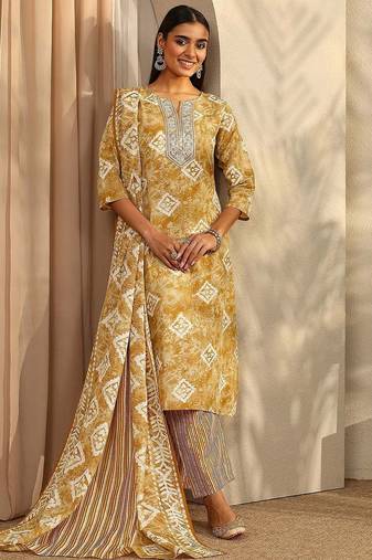 women ethnic motifs printed regular thread work kurta with trousers & with dupatta
