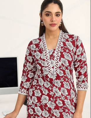women floral printed regular kurta with trousers & with dupatta 3