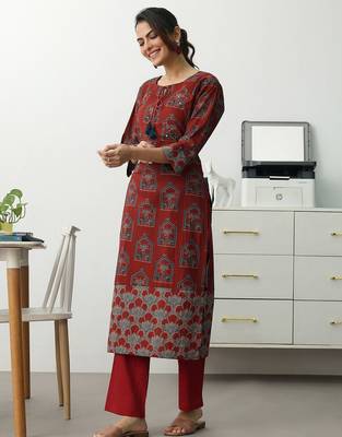 women ethnic motifs printed regular cotton blend kurta with trousers 3