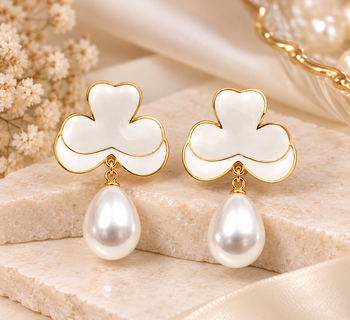 Anti-tarnish, gold-tone border, teardrop pearl, stud closure, festive wear 2