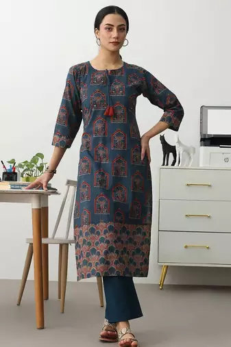 women ethnic motifs printed regular kurta with trousers
