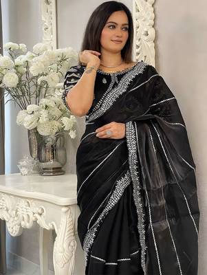 Black striped silk blend saree 5