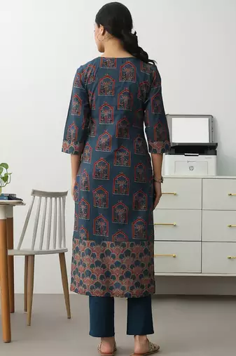 women ethnic motifs printed regular kurta with trousers