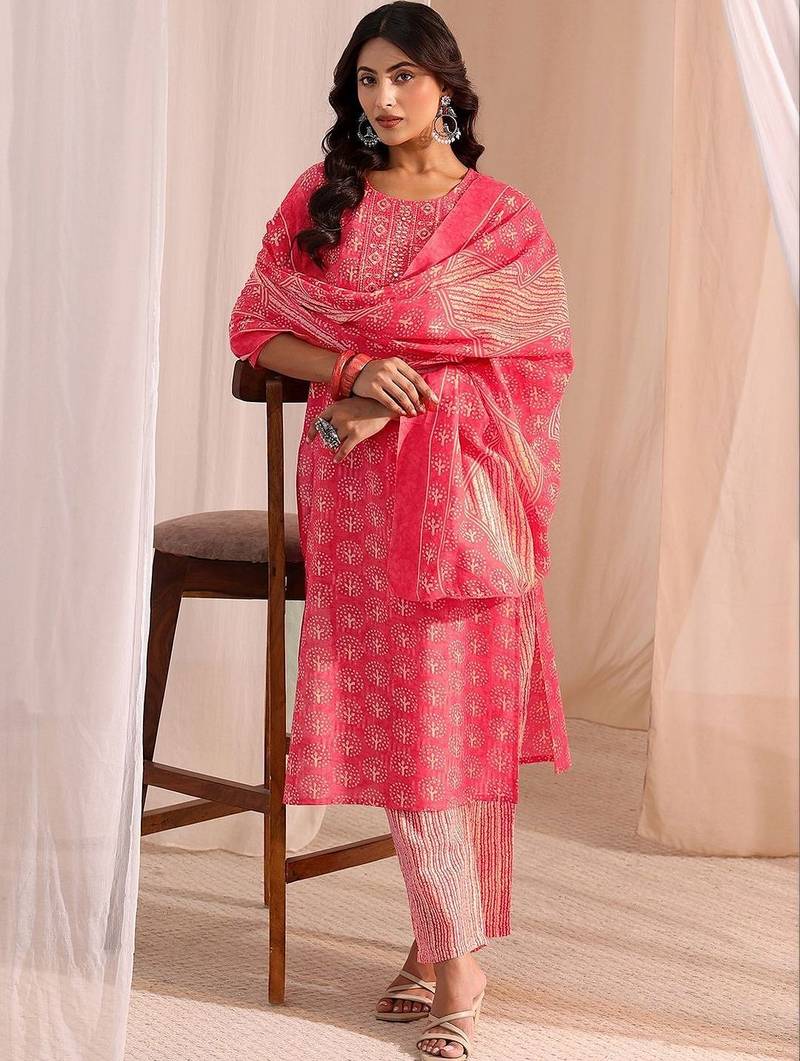women ethnic motifs printed regular kurta with trousers & with dupatta