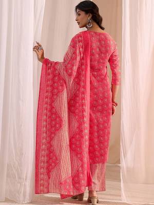 women ethnic motifs printed regular kurta with trousers & with dupatta 6