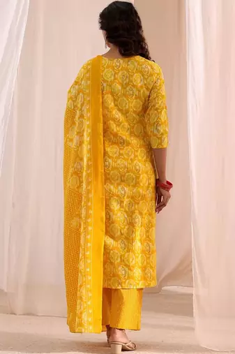 women ethnic motifs printed regular kurta with trousers & with dupatta