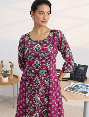 libas pink floral printed cotton blend a-line kurta set 4