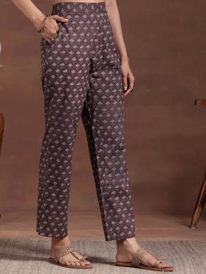 floral printed notch neck straight kurta with trousers 7