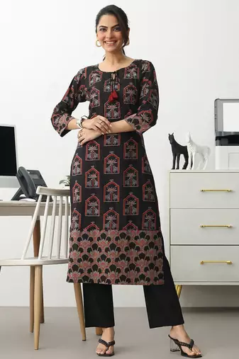 women ethnic motifs printed regular cotton blend kurta with trousers