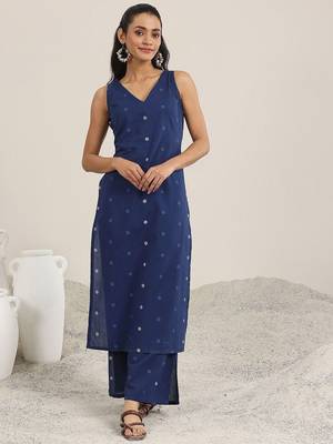 women geometric printed kurta with palazzos 2