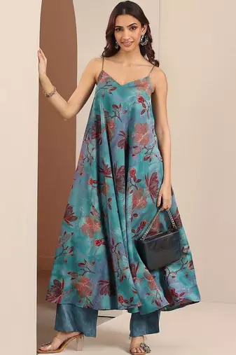 women floral printed regular kurta with trousers