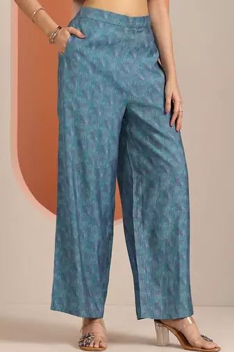 women floral printed regular kurta with trousers
