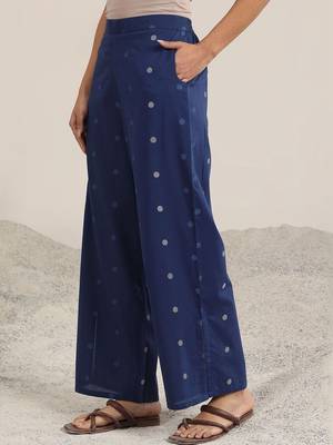 women ethnic motifs printed regular kurta with palazzos 6