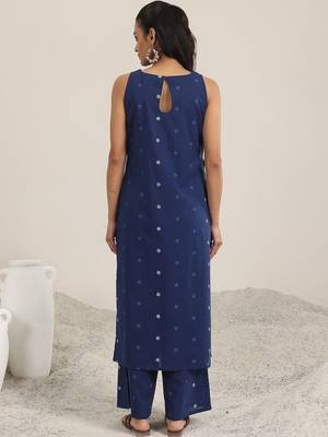 women ethnic motifs printed regular kurta with palazzos 7