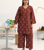 women ethnic motifs printed regular cotton blend kurta with palazzos