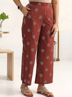 women ethnic motifs printed regular cotton blend kurta with palazzos 3