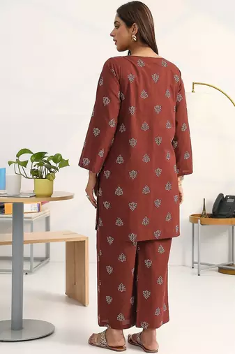 women ethnic motifs printed regular cotton blend kurta with palazzos