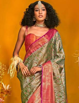 Green ethnic motifs zari silk cotton kanjeevaram saree 3