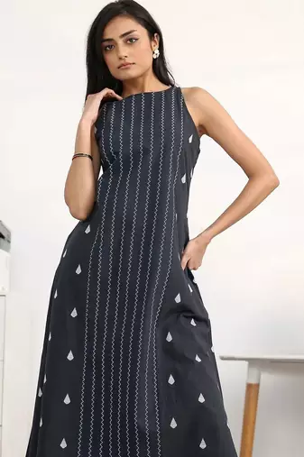 women printed regular kurta with palazzos
