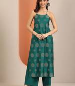 women printed regular kurta with palazzos