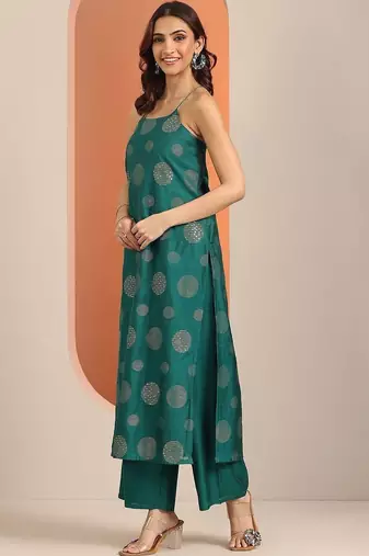 women printed regular kurta with palazzos