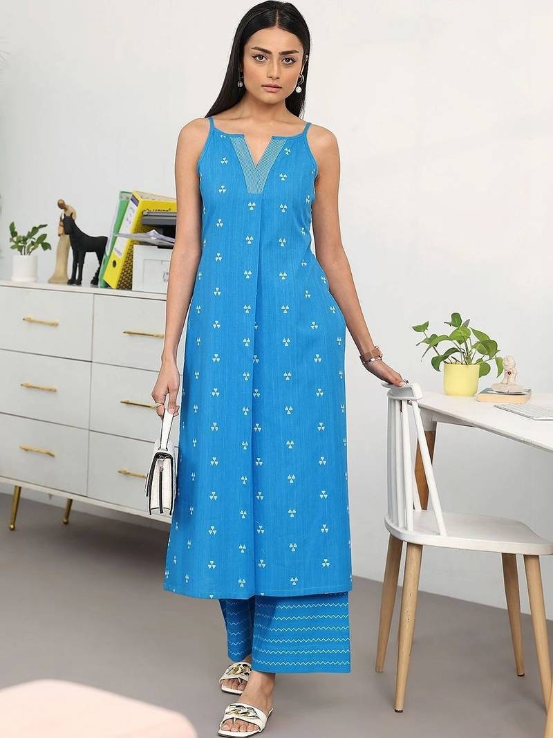 women printed regular kurta with palazzos